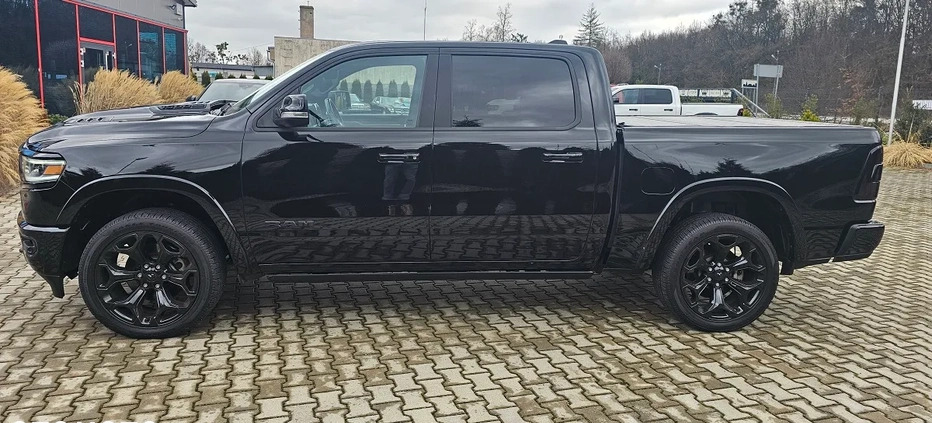 Dodge RAM cena 329000 przebieg: 64000, rok produkcji 2021 z Korfantów małe 704